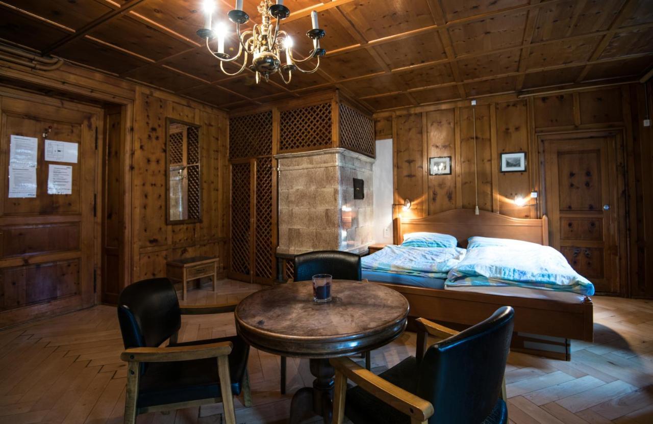 باربان Hotel Jenatsch المظهر الخارجي الصورة