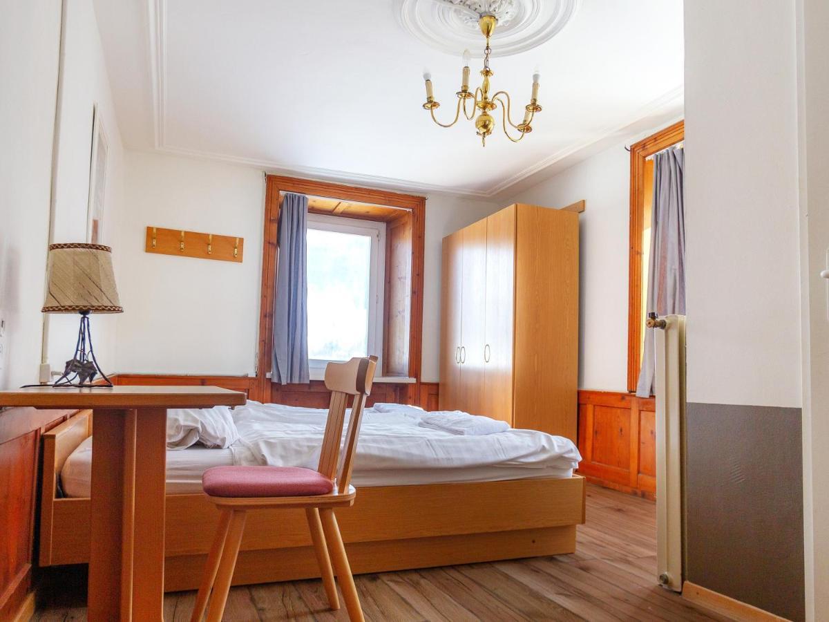 باربان Hotel Jenatsch المظهر الخارجي الصورة